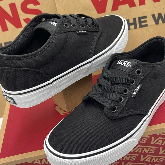 Vans Men’s Canvas Sneakers Classic Low-Top Design Atwood (Canvas) Black/White